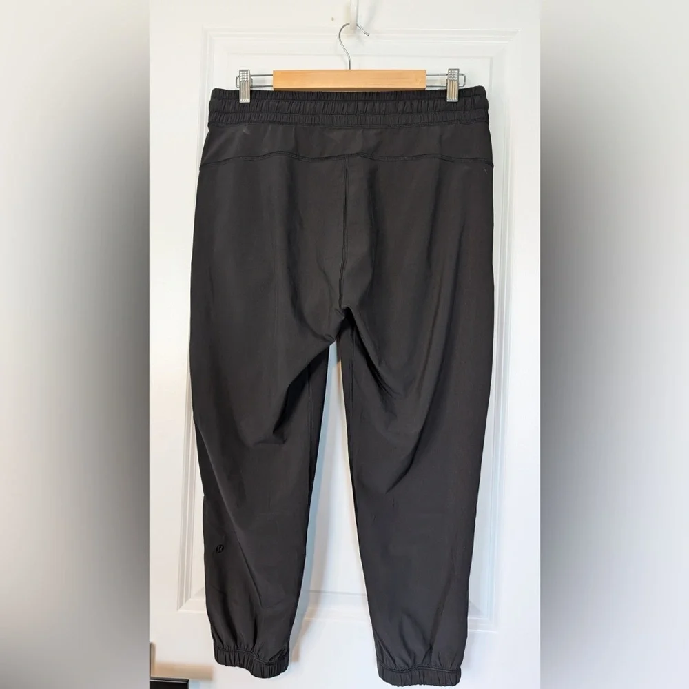 Lululemon Namaskar Crop Black Size 8